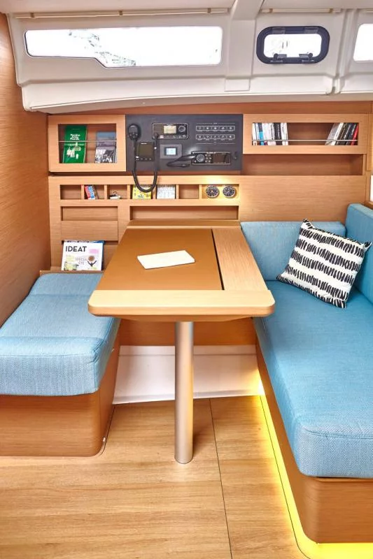 Sun Odyssey 490 (Alboran Vino Blanco)  - 11