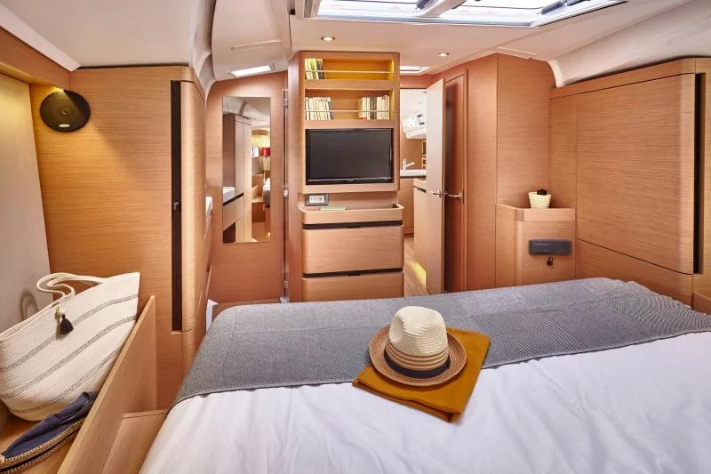 Sun Odyssey 490 (Alboran Vino Blanco)  - 10
