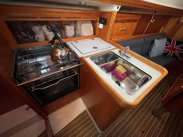 Elan 31 (Red Kite)  - 4