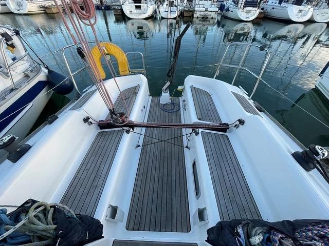 Elan 31 (Red Kite)  - 6