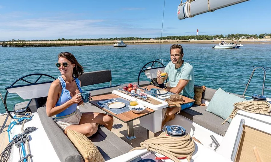 Dufour 37 (2024) (Spicy Rum)  - 2