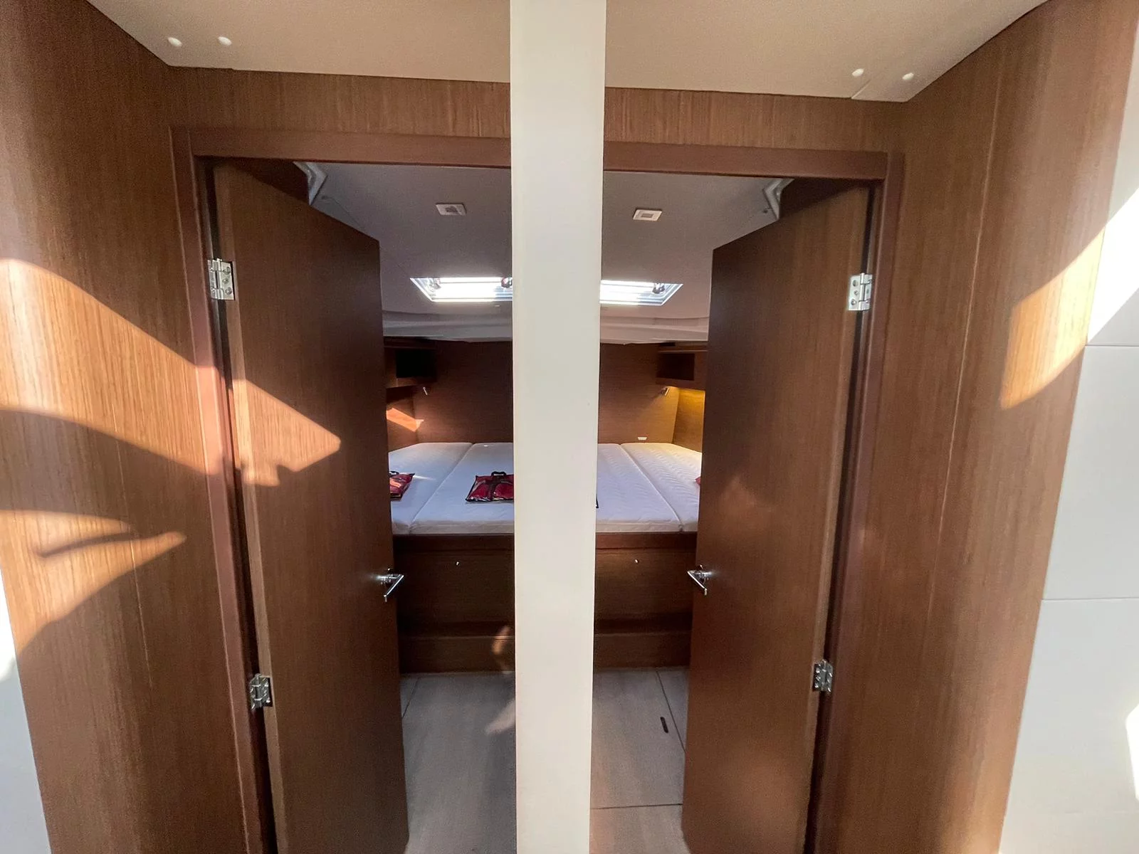 Oceanis 51.1 (Alboran Mónica)  - 8
