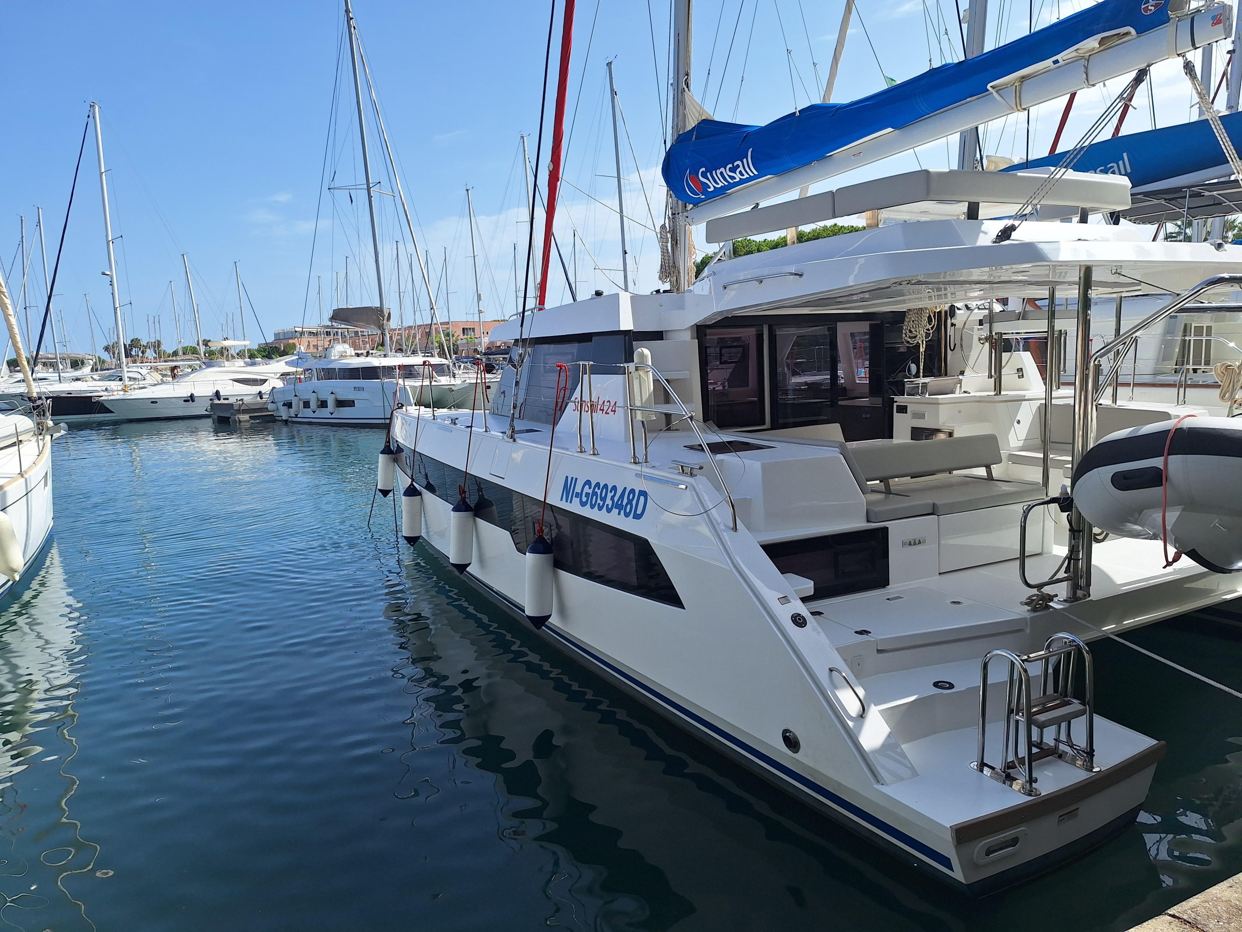 Photo #6 - Leopard 42 (Orpin) in Portorosa - 55053