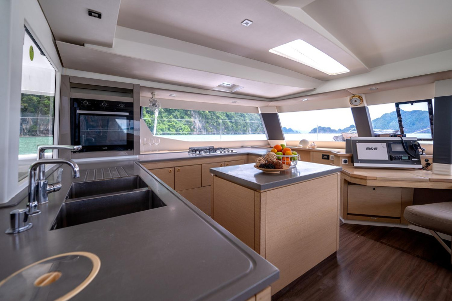 Photo #20 - Saba 50 (Triumpho) in Phuket - 55075