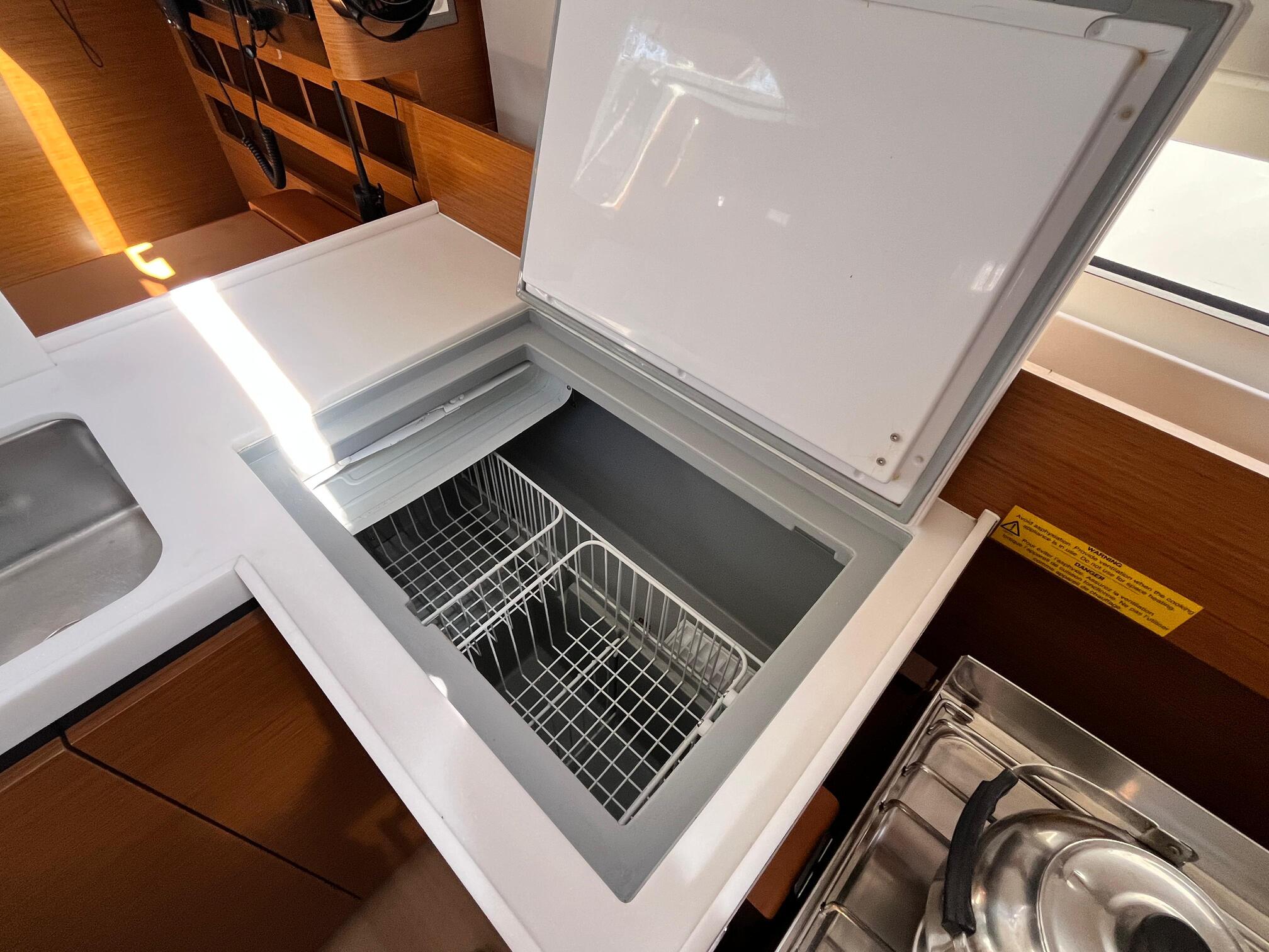 Sun Odyssey 410 — photo 4
