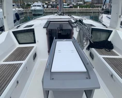 Oceanis 41.1 (Nina)  - 1