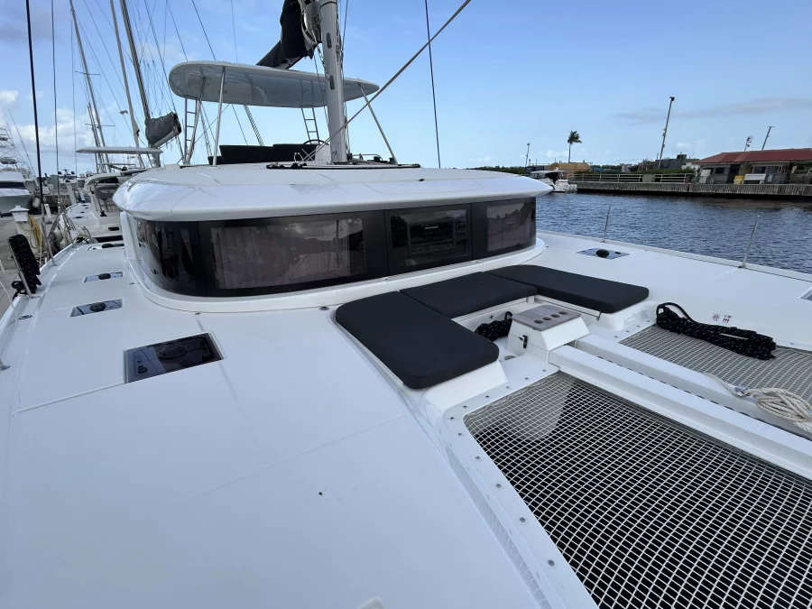 Lagoon 46 (SUEÑOS)  - 6