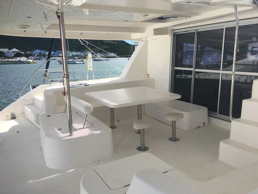 Leopard 48 (Seas the Day)  - 17
