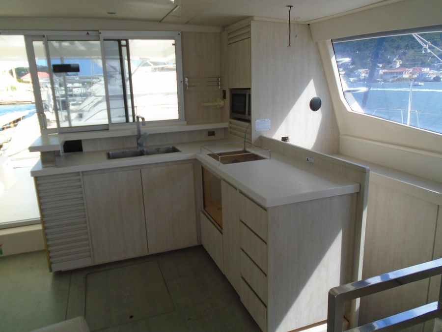 Photo #4 - Leopard 48 (Seas the Day) in Palma - 55208