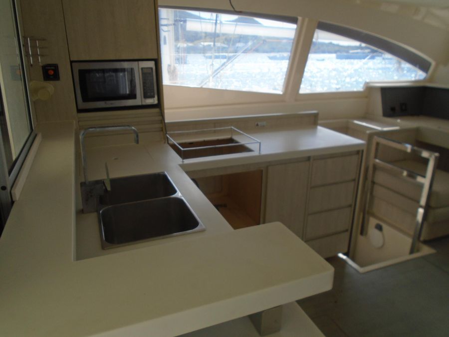 Photo #5 - Leopard 48 (Seas the Day) in Palma - 55208