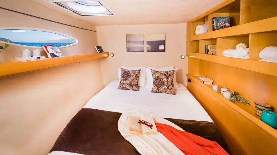 Fountaine Pajot (ZORBA CAT)  - 2