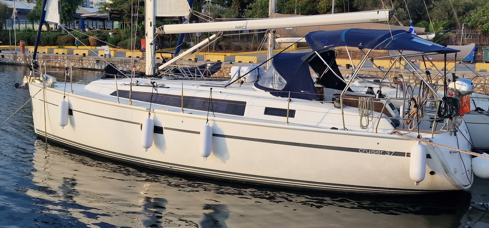 Photo #3 - Bavaria 37 (Odysseas) en Athènes - 55235