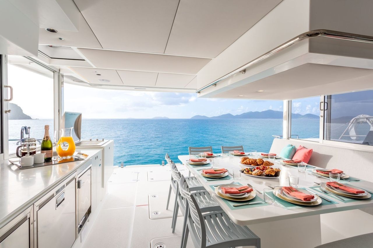 VOYAGE 590 hybrid — photo 8