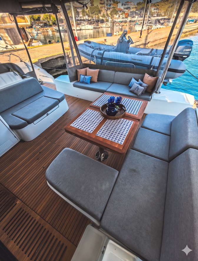 Lagoon 51 — photo 9