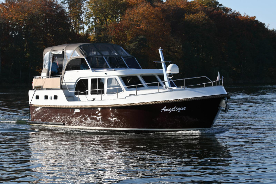 Photo #1 - Aventura38 AK (Angelique) en Marina Eldenburg - 53