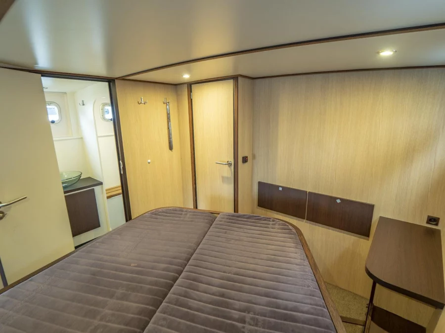 Aventura38 AK (Angelique)  - 18