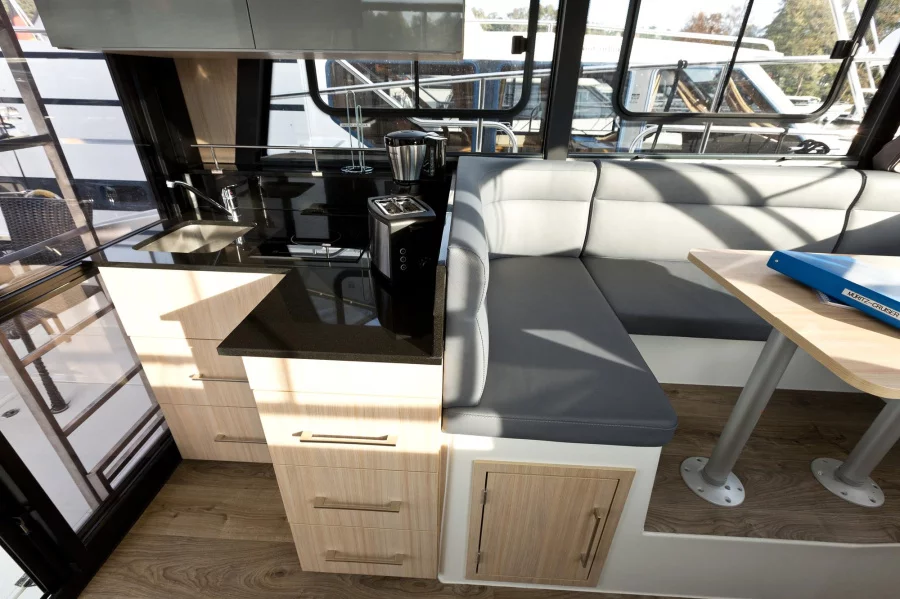 Cobra YachtsFutura 36 (Müritz-Cruiser 1)  - 18
