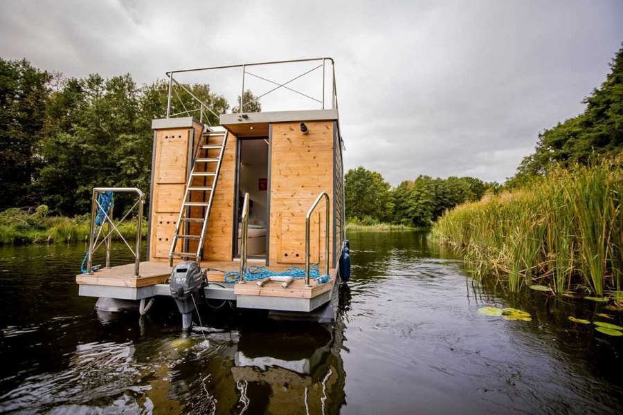 Photo #2 - HausbootKOMFORT (MIAMI) in Zehdenick - 115