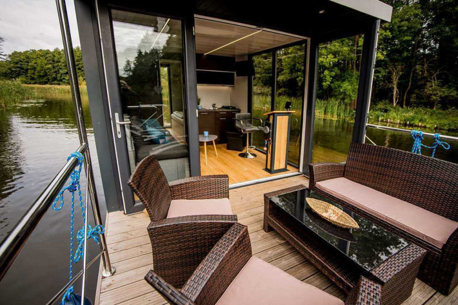 Photo #3 - HausbootKOMFORT (MIAMI) in Zehdenick - 115