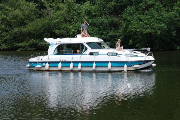 Photo #1 - Sedan1170 (MOURAO) in Marina - 131