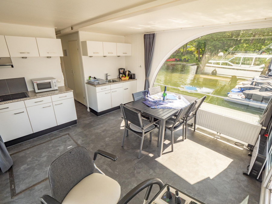 Photo #25 - YachtSuiteTyp 1 - Eldenburg (YachtSUITE Eldenburg) in Waren - 147