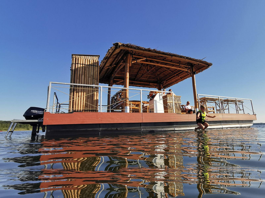 Photo #11 - Marina EldenburgParty & Badefloss (Tiki-Boat Nr. 19) in Waren - 186