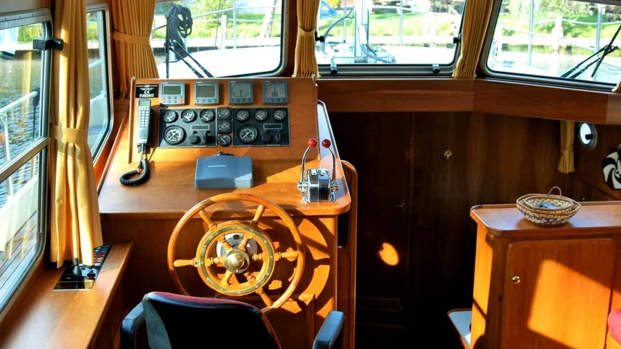LinssenDutch Sturdy 380 AC Twin (Marion)  - 4