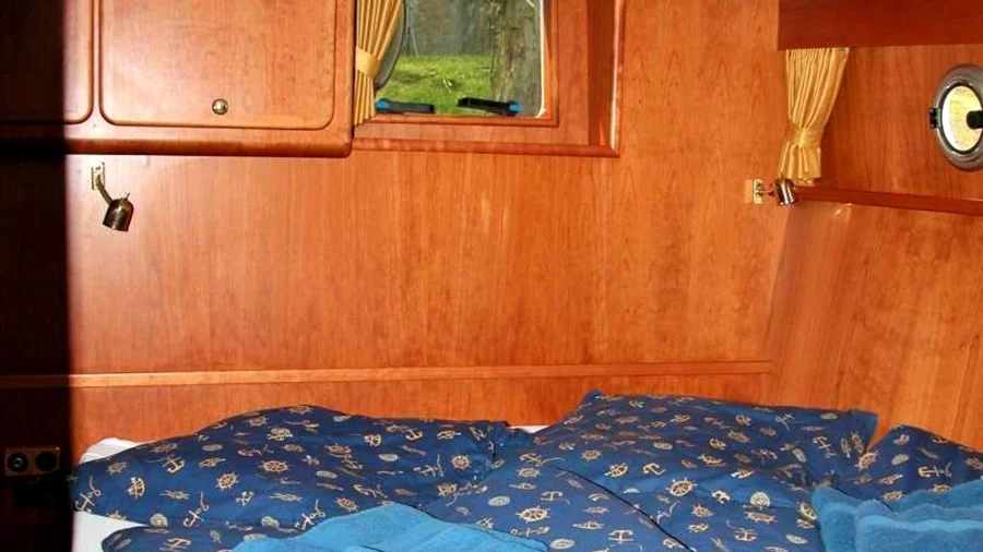 LinssenDutch Sturdy 380 AC Twin (Marion)  - 12