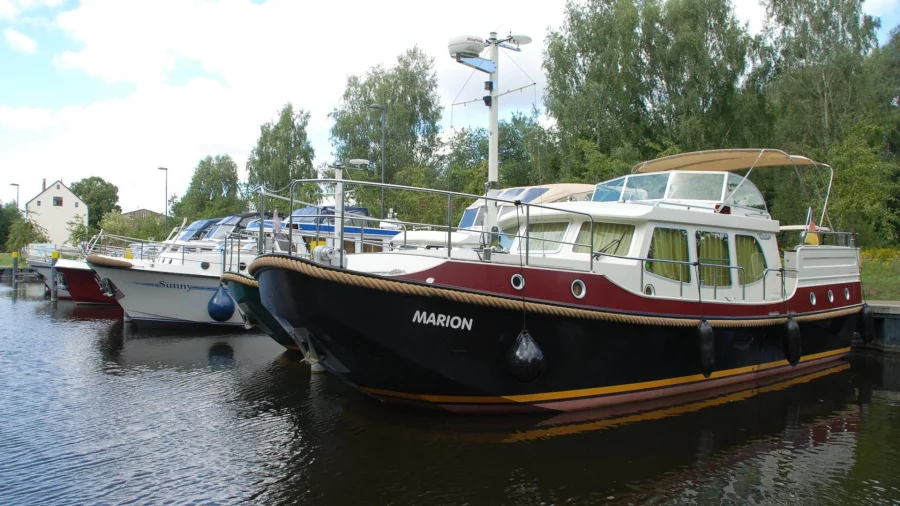 LinssenDutch Sturdy 380 AC Twin (Marion)  - 1