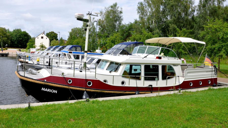 Photo #1 - LinssenDutch Sturdy 380 AC Twin (Marion) in Brehm & Presch Marina GbR / Marina Alter Hafen - 200