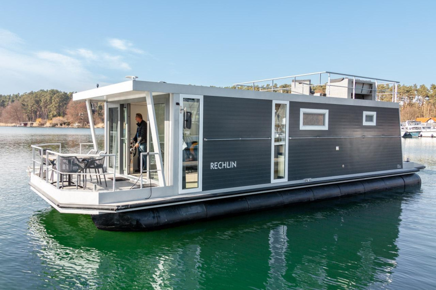 Photo #1 - YachtSuite2.5 - 6 Personen (Rechlin) in Granzow - 375