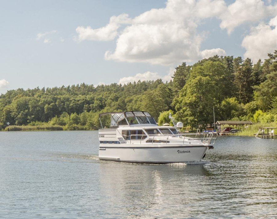 Photo #1 - Gruno41 Maxima (Victoria) in Marina Eldenburg - 393