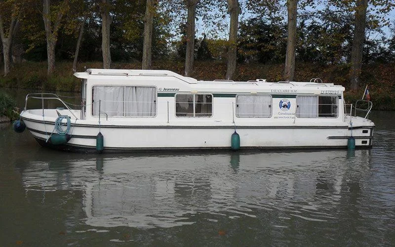 Low CostEau Claire 1130 (561)  - 3