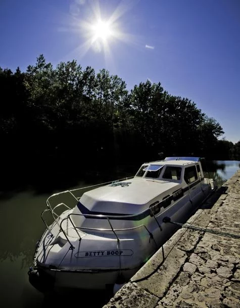 ClassicTriton 1050 (156)  - 15