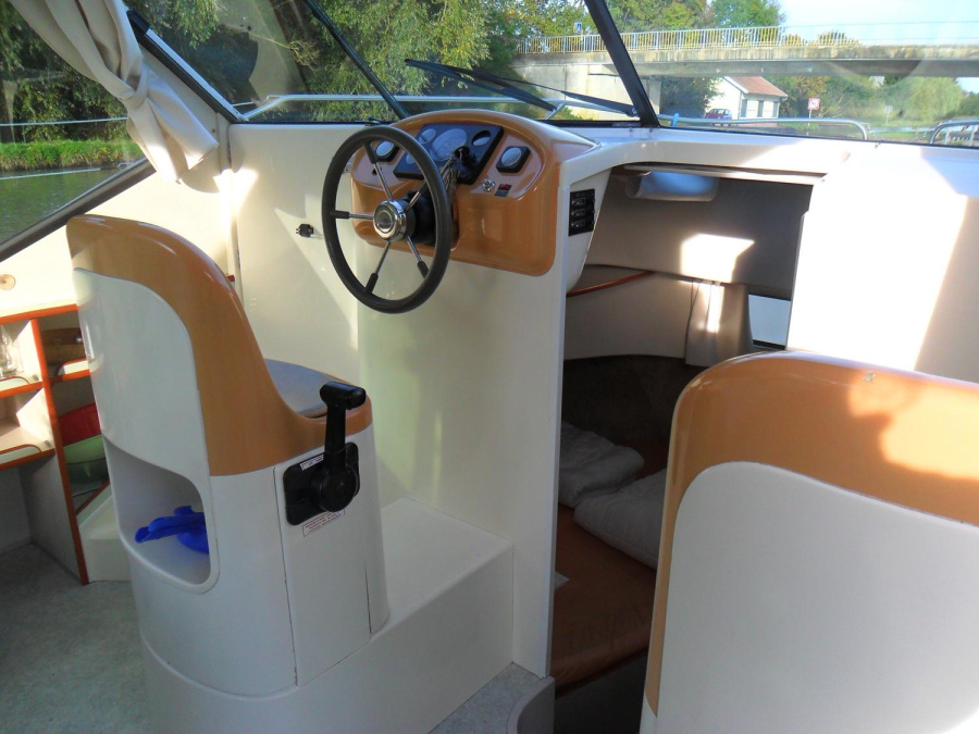 Photo #2 - ClassicNicols 900 (623) in Homps - 483