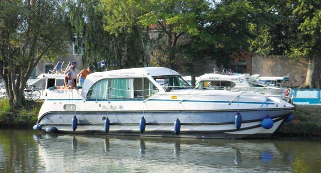 Photo #1 - ClassicNicols 1100 (642) en  - 494