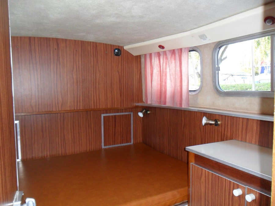Photo #9 - ClassicPenichette 935 W (1099) in Colombiers - 566