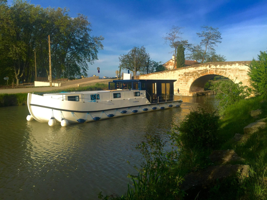 Photo #3 - ClassicLaPeniche F (1112) en Homps - 570
