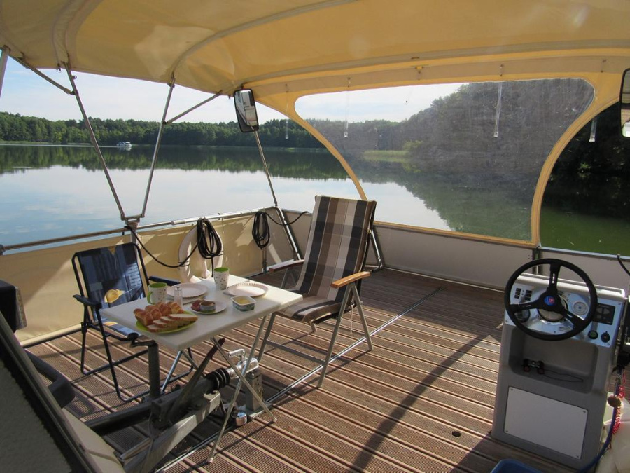 Photo #17 - Freecamperfreecamper für kleine Wohnwagen (Humfree) in Zehdenick - 665