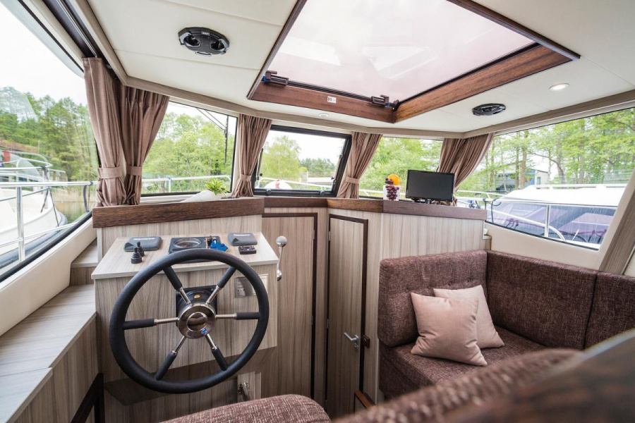 Photo #4 - Jetten30 Sedan RS (Lina) en Waren - 675