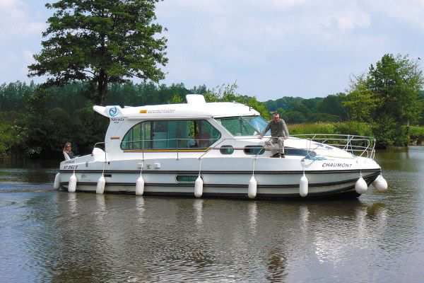 Photo #3 - Sedan1010 (OPHELIA) in Buzet-sur-Baise - 710