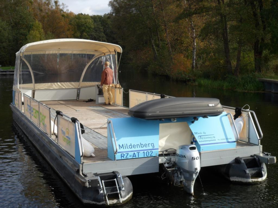 Photo #2 - FreecamperWoMo-freecamper (Freewatüüt) in Zehdenick - 1634