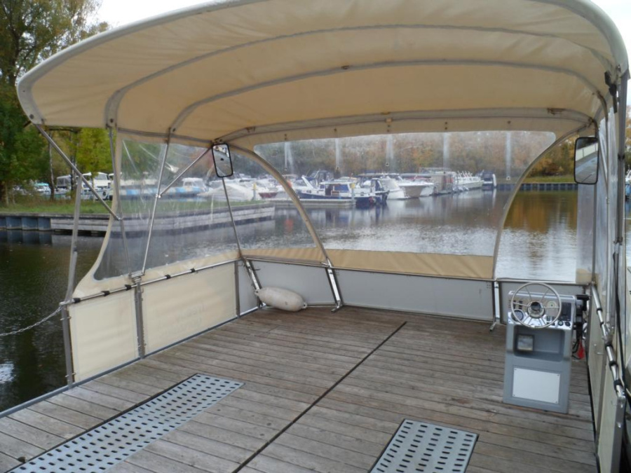Photo #8 - FreecamperWoMo-freecamper (Freewatüüt) in Zehdenick - 1634