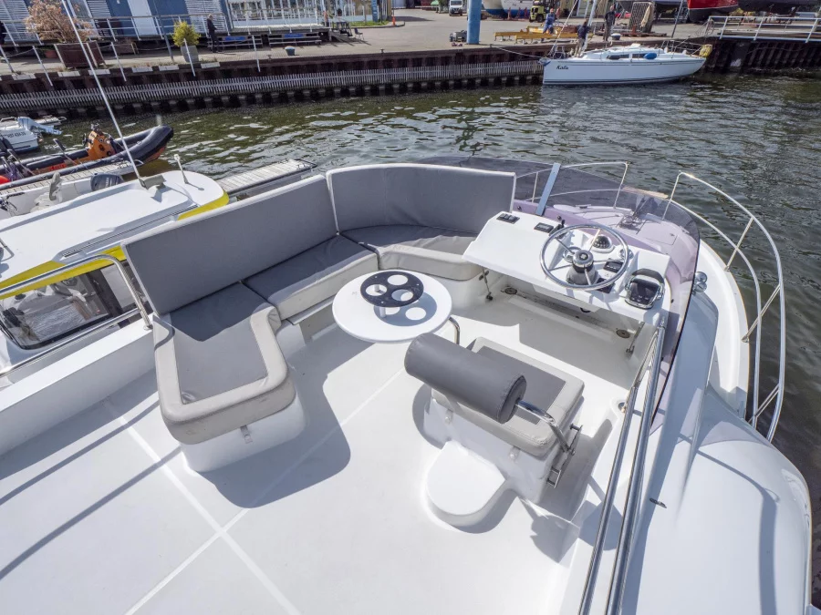 BeneteauSwift Trawler 30 (Westwind)  - 12