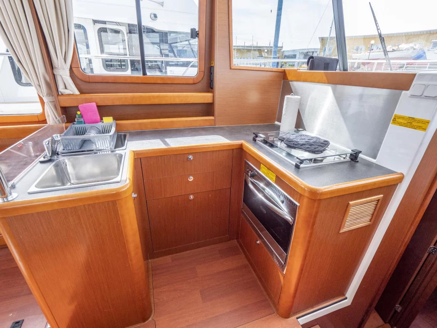 BeneteauSwift Trawler 34 (Mistral)  - 15