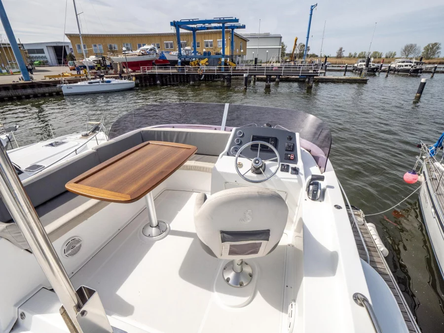 BeneteauSwift Trawler 34 (Mistral)  - 30