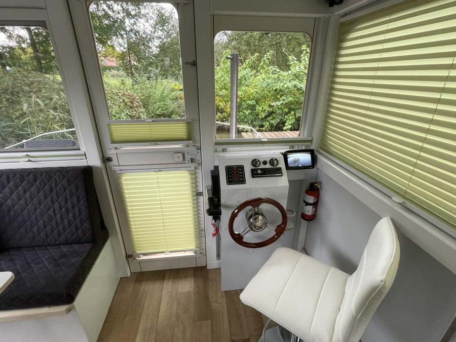 Photo #6 - Rollyboot8.2 (Happy-Hausboot) in Buchholz  - 1709
