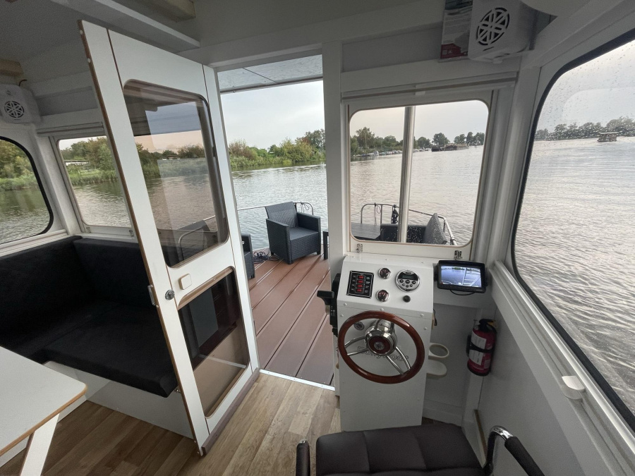 Photo #11 - RollyRB2 (Sandra | Rollyboot2023 | Wohnyacht 8.2 - SUP-Board) in Malchow - 1782