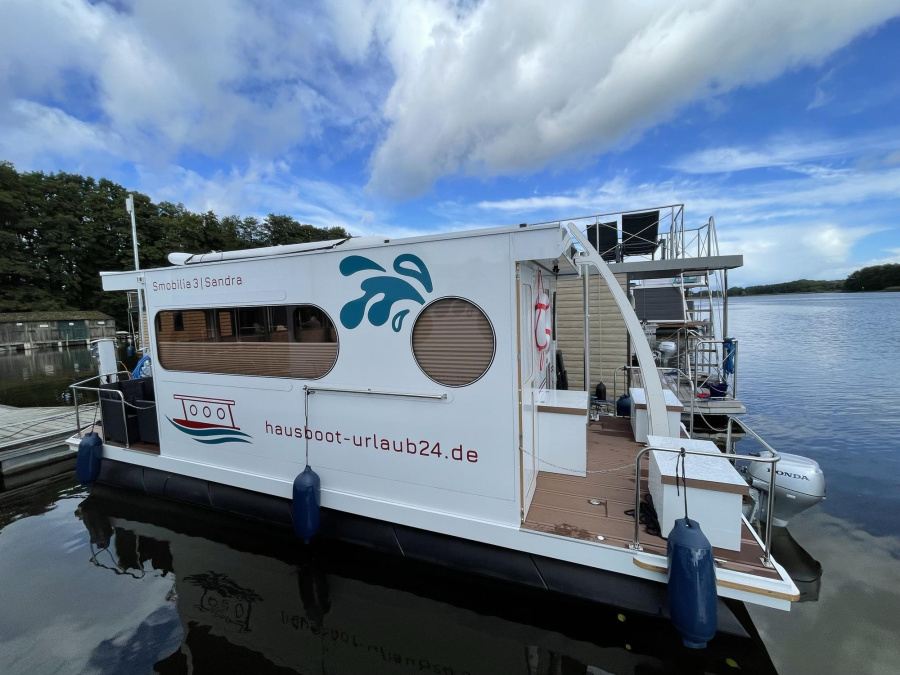 Photo #17 - RollyRB2 (Sandra | Rollyboot2023 | Wohnyacht 8.2 - SUP-Board) in Malchow - 1782