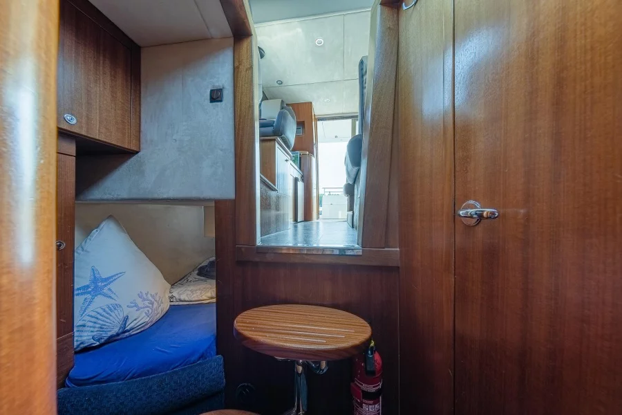 Galeon (Fly 330)  - 12